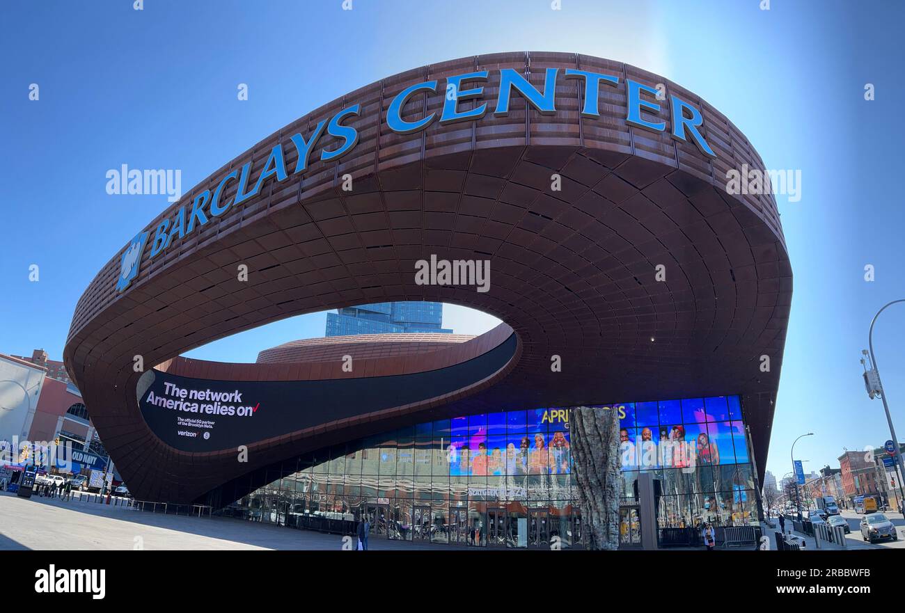 Außenansicht des Barclays Center in Brooklyn. Stockfoto