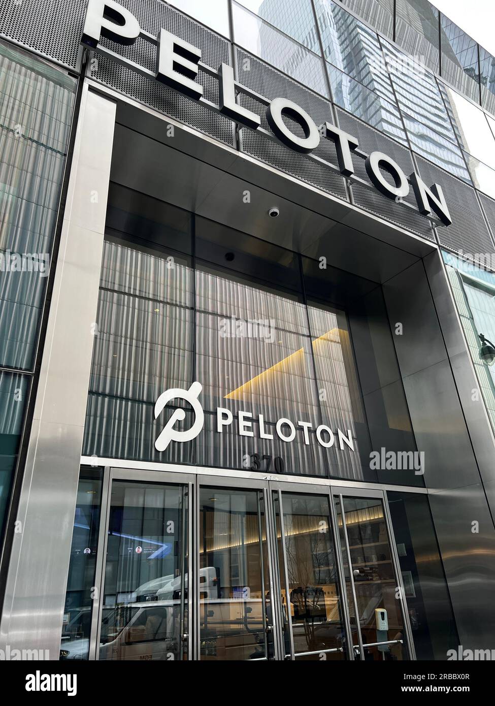 Außenansicht des Peloton Studios in New York City Stockfoto