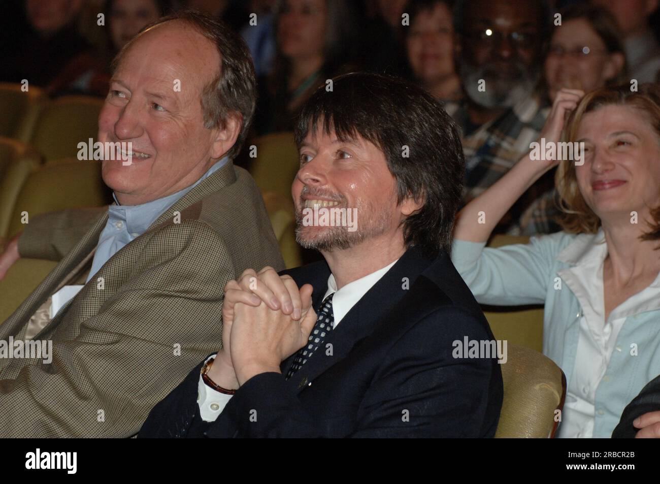 Besuch des Dokumentarfilmherstellers Ken Burns und des Autors Dayton Duncan im Main Interior, wo sie sich mit Secretary Dirk Kempthorne und National Park Service Director Mary Bomar trafen und im Auditorium über ihre bevorstehende Veröffentlichung, The National Parks: America's Best Idea, sprachen Stockfoto