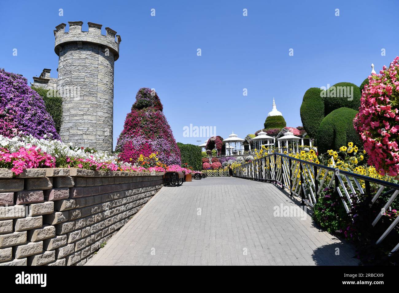 Der wunderschöne und farbenfrohe Dubai Miracle Garden. Stockfoto