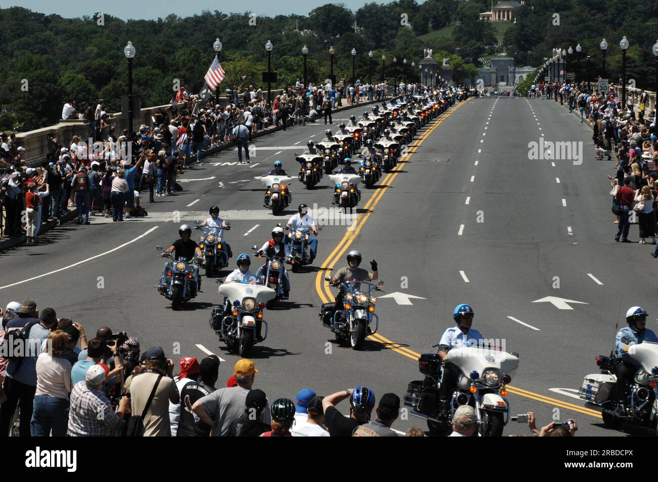 Jährliche Rolling Thunder Motorrad-Rallye im Namen der Häftlinge der war-Missing in Action (POW-MIA) durch Washington, D.C., unter den Teilnehmern auch Minister Dirk Kempthorne Stockfoto
