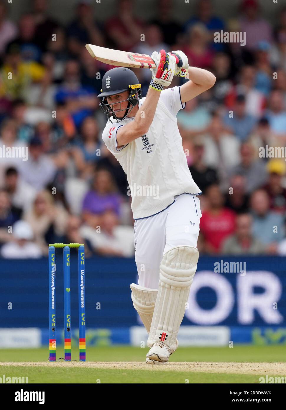 Zak Crawley aus England am 4. Tag des dritten LV= Insurance Ashes Series-Testspiels in Headingley, Leeds. Foto: Sonntag, 9. Juli 2023. Stockfoto