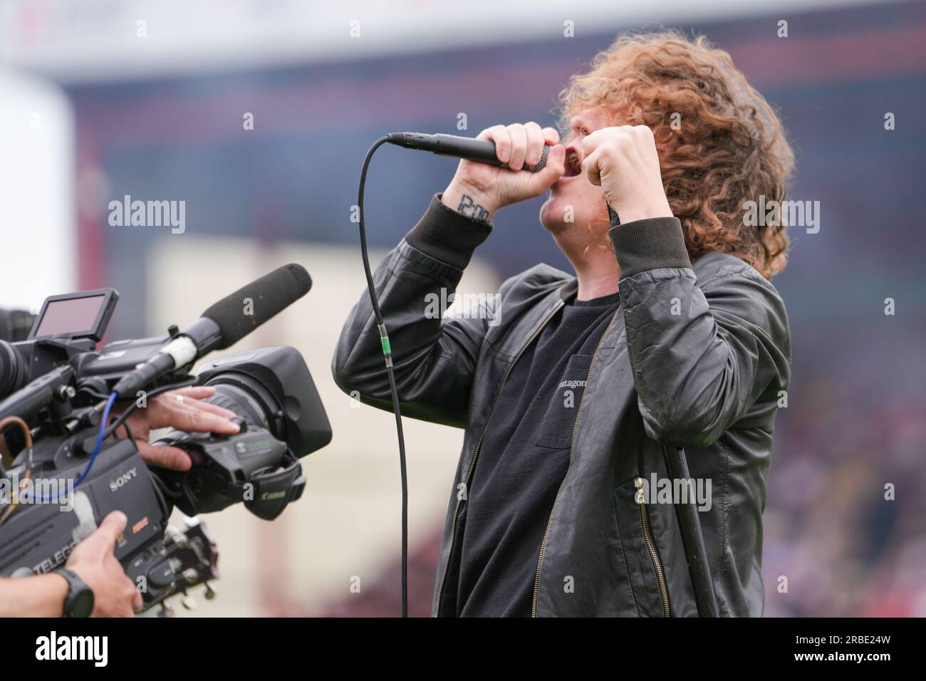 Hull, UK. 9. Juli 2023. Hull KR gegen Hull FC. Unterhaltung vor dem Spiel durch die Pigeon Detectives. Kredit: Paul Whitehurst/Alamy Live News Stockfoto