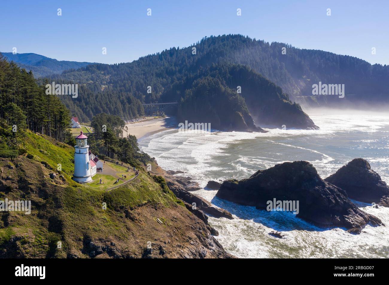 Heceta Head Light ist ein Leuchtturm an der Küste Oregons, 13 Meilen (21 km) nördlich von Florenz und 13 Meilen (21 km) südlich von Yachats in den USA Stockfoto