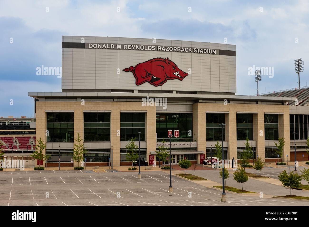 Fayetteville, AR - 7. Mai 2023: Donald W. Reynolds Razorback Stadium, Heimstadion der University of Arkansas Football Stockfoto