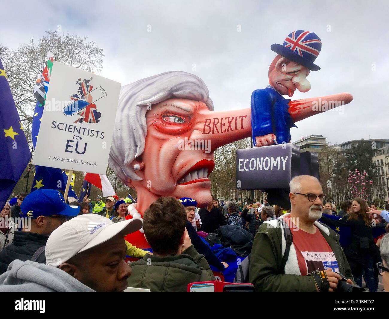 Politische Karikaturen auf dem Anti-Brexit-demonstrationsmarsch in London Stockfoto