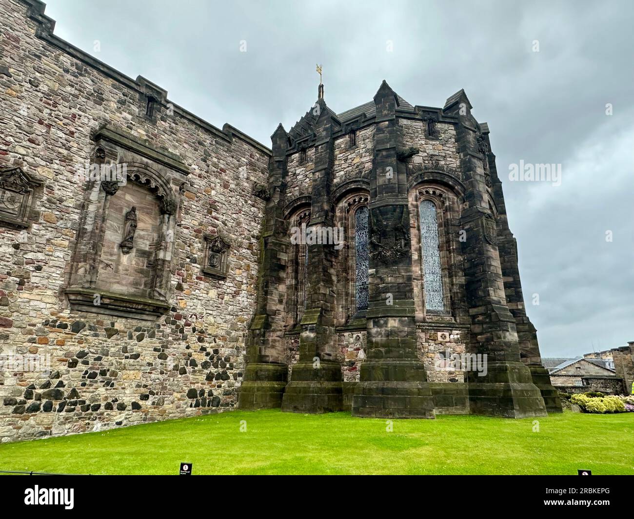 Historisches Gebäude am Edinburgh Castle in Schottland Stockfoto
