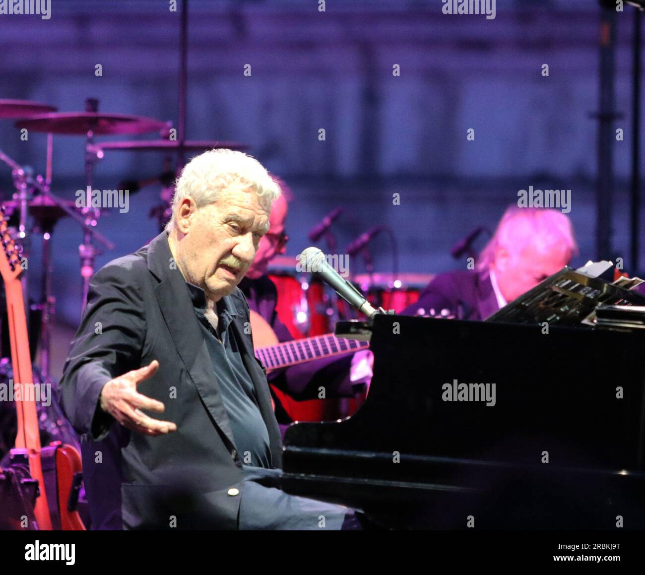 Italien, Venedig, 09. Juli 2023: Paolo Conte tritt am 09. Juli 2023 auf der piazza San Marco in Venedig auf. Foto © Ottavia Da Re/Sintesi/Alamy Live News Stockfoto