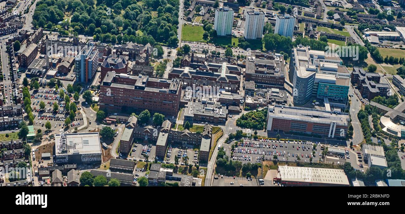 Ein Luftfoto des St James's Hospital, Leeds City Centre, West Yorkshire, Nordengland, Großbritannien Stockfoto