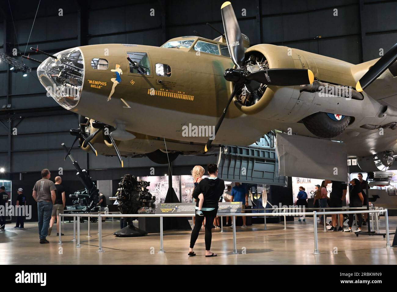 Im US Air Force National Museum in Dayton, Ohio, befindet sich die fliegende Festung Memphis Belle B17, die im Zweiten Weltkrieg für 25 Kampfmissionen berühmt ist Stockfoto