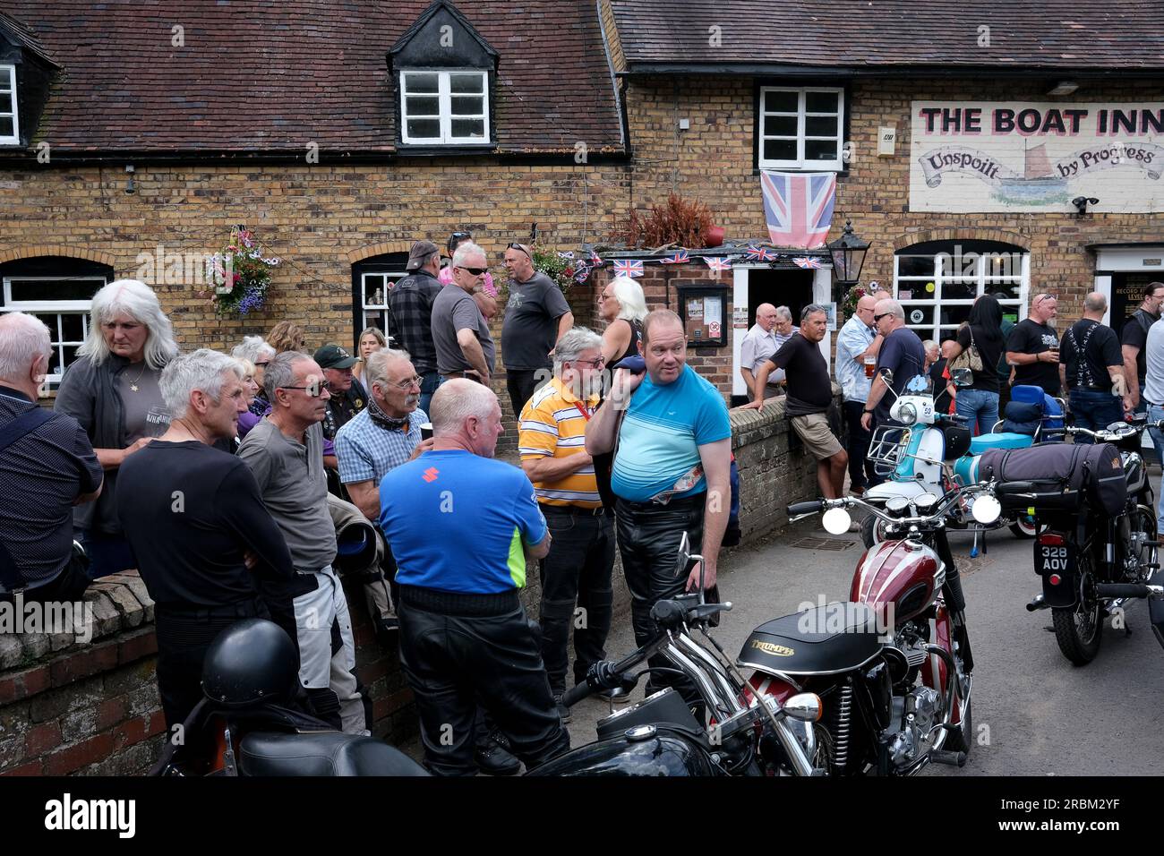 Biker im Boat Inn, Jackfield. BILD VON DAVE BAGNALL Stockfoto