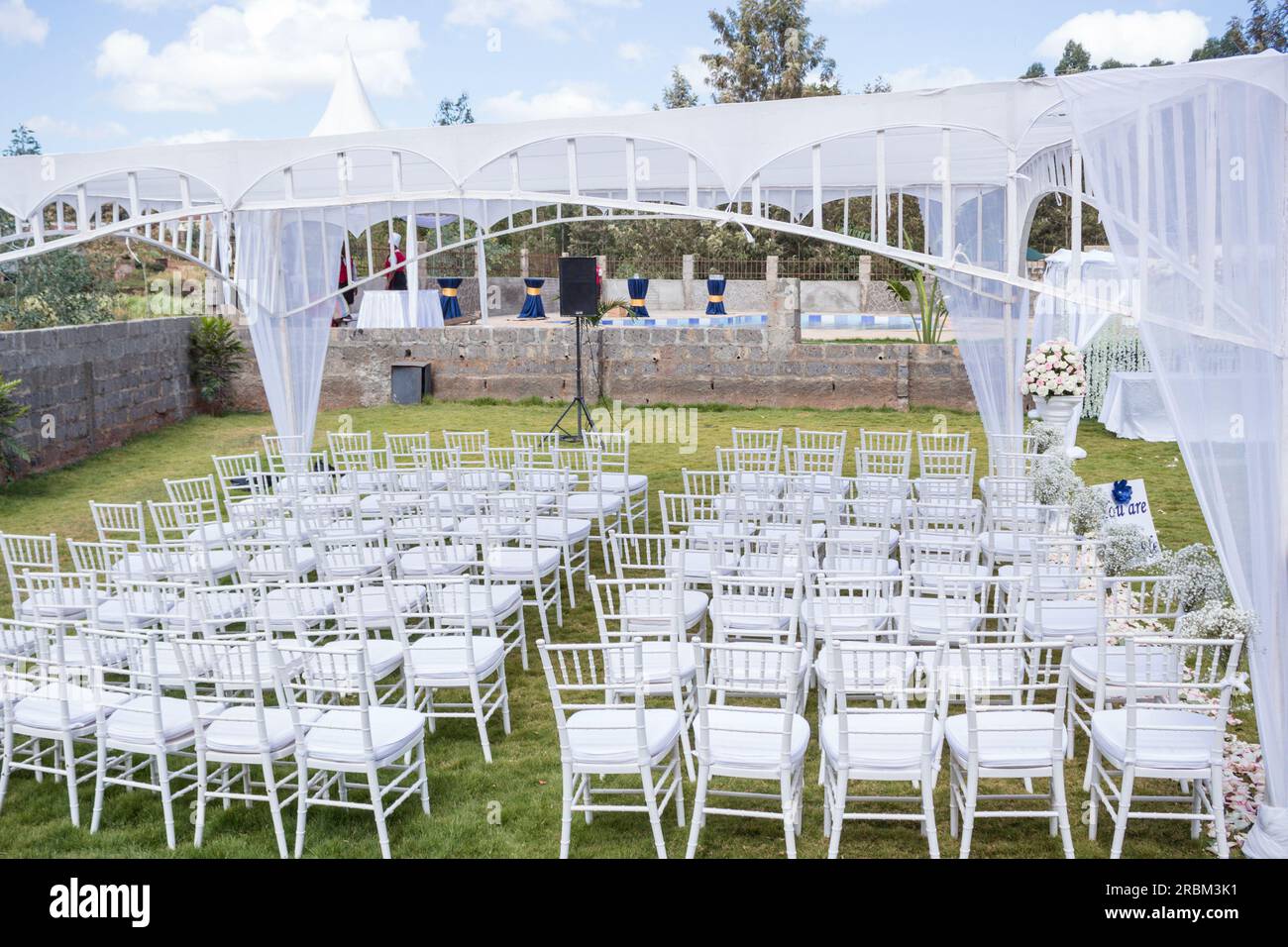 Kenianische Hochzeitsdekorationen Im Freien Auf Locations Setup Stockfoto