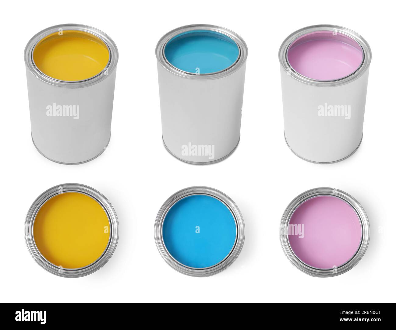 Gelbe, hellblaue und rosafarbene Farben in Dosen isoliert auf weiß, Collage mit Draufsicht und Seitenansicht Stockfoto