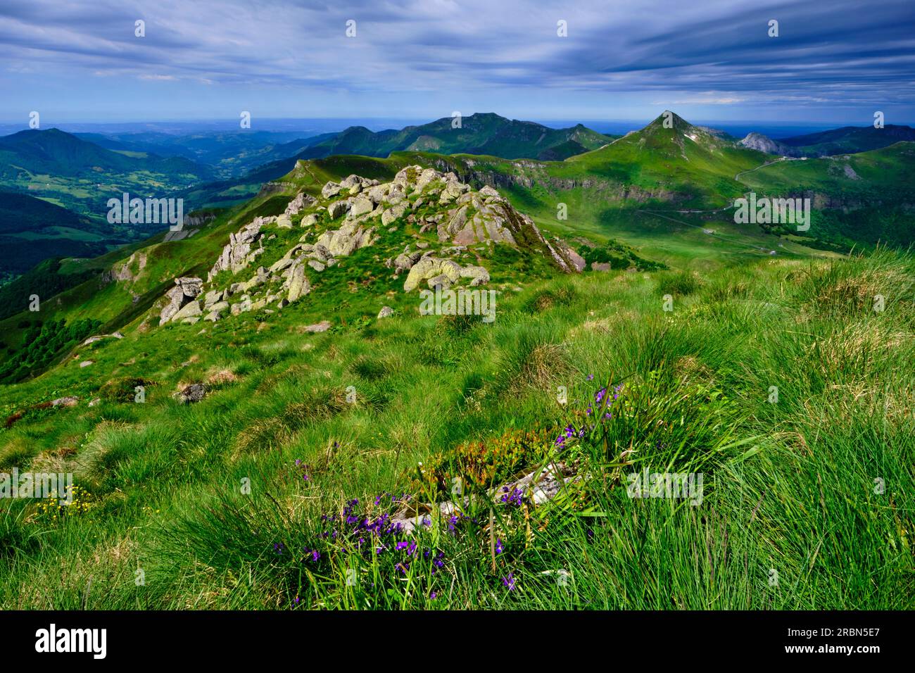 Frankreich, Kantal, Auvergne-Vulkane, Kantalgebirge, Puy Mary auf einer Höhe von 1783 m. Stockfoto
