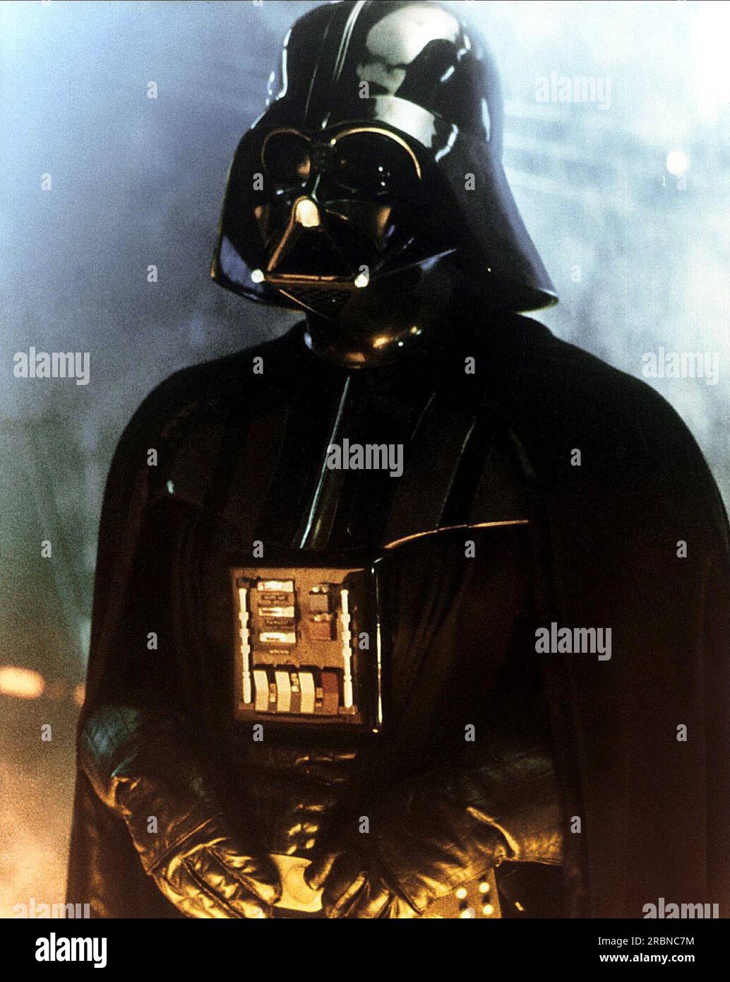 Star Wars Episode V das Empire schlägt David Prowse als Darth Vader zurück Stockfoto