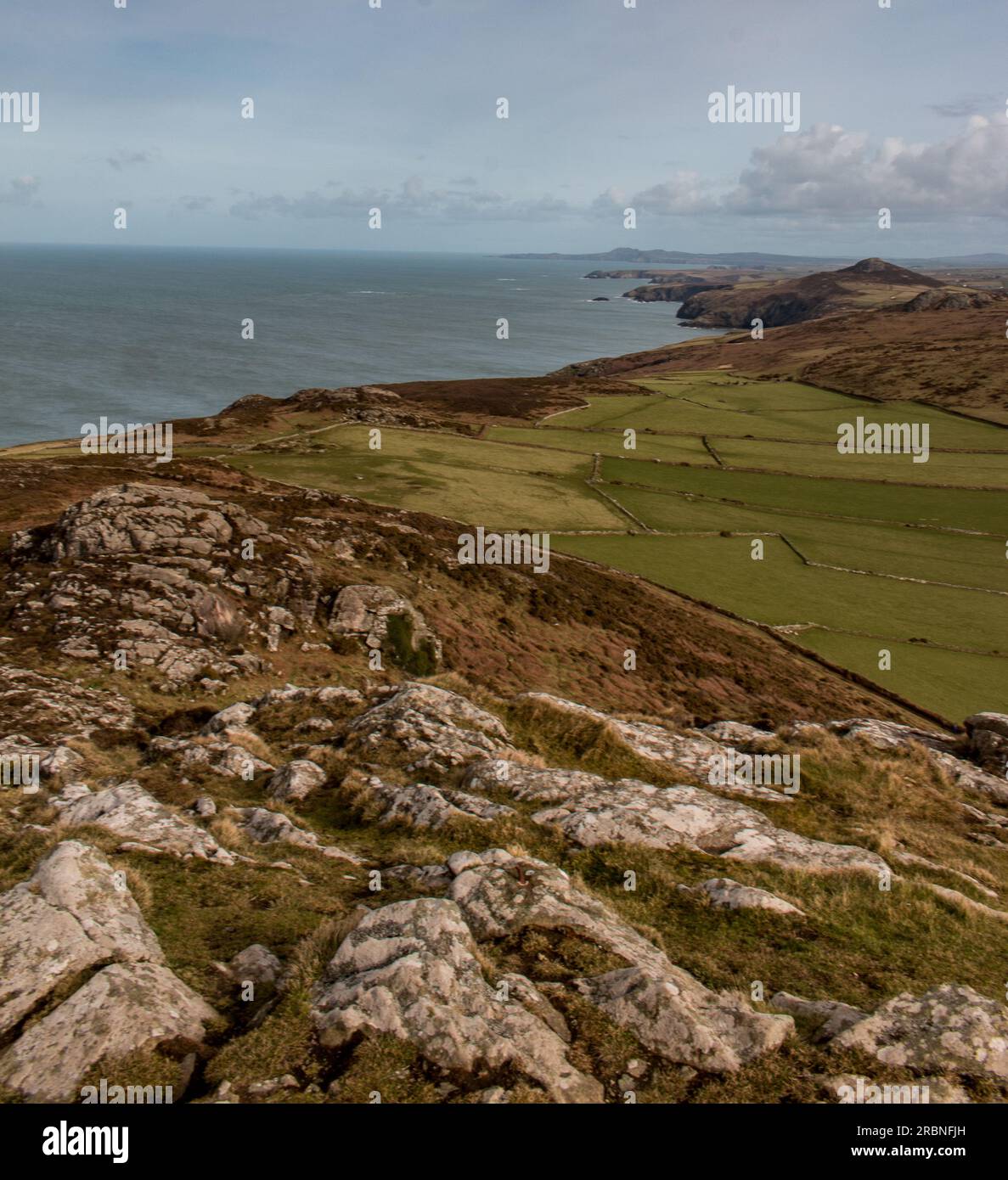 Besuchen Sie die Landschaft von Wales Natur am Meer Wetter Drachen Steinsteinklippen llyn Halbinsel walisisch Speaking Stockfoto