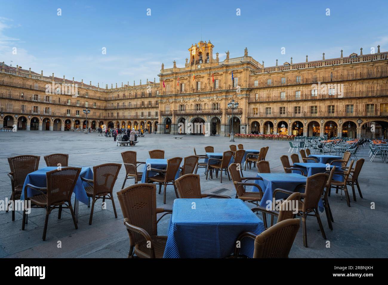 Restauranttische am Plaza Mayor Square - Salamanca, Spanien Stockfoto