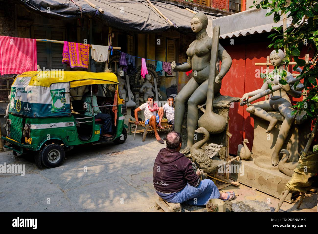 Indien, Westbengalen, Kalkutta, Bezirk Kumartuli, Tongötze der hinduistischen Götter und Göttinnen für das Durga Puja Festival Stockfoto