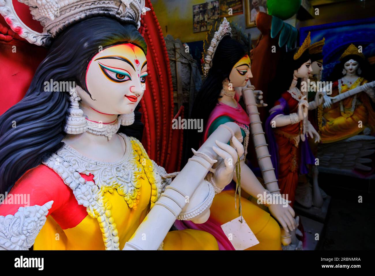 Indien, Westbengalen, Kalkutta, Bezirk Kumartuli, Tongötze der hinduistischen Götter und Göttinnen für das Durga Puja Festival Stockfoto