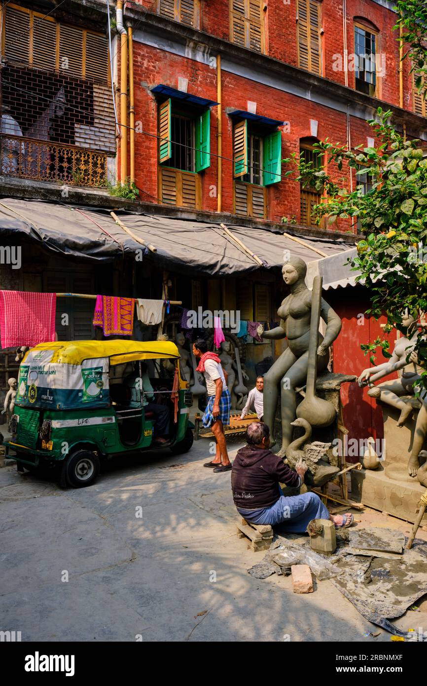 Indien, Westbengalen, Kalkutta, Bezirk Kumartuli, Tongötze der hinduistischen Götter und Göttinnen für das Durga Puja Festival Stockfoto