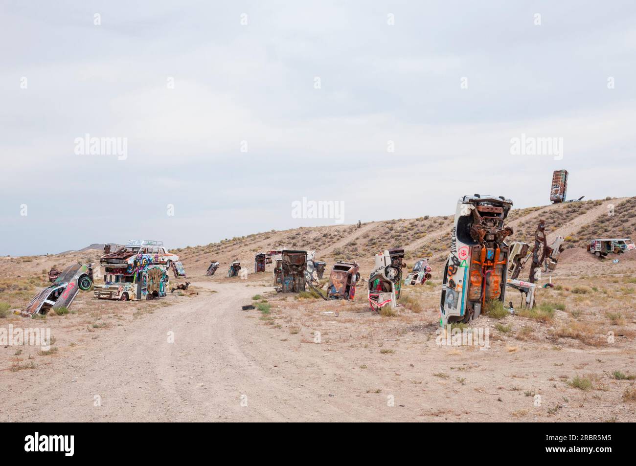 08-14-2017 Goldfield, NV, USA. International Car Forest of the Last Church. Stockfoto