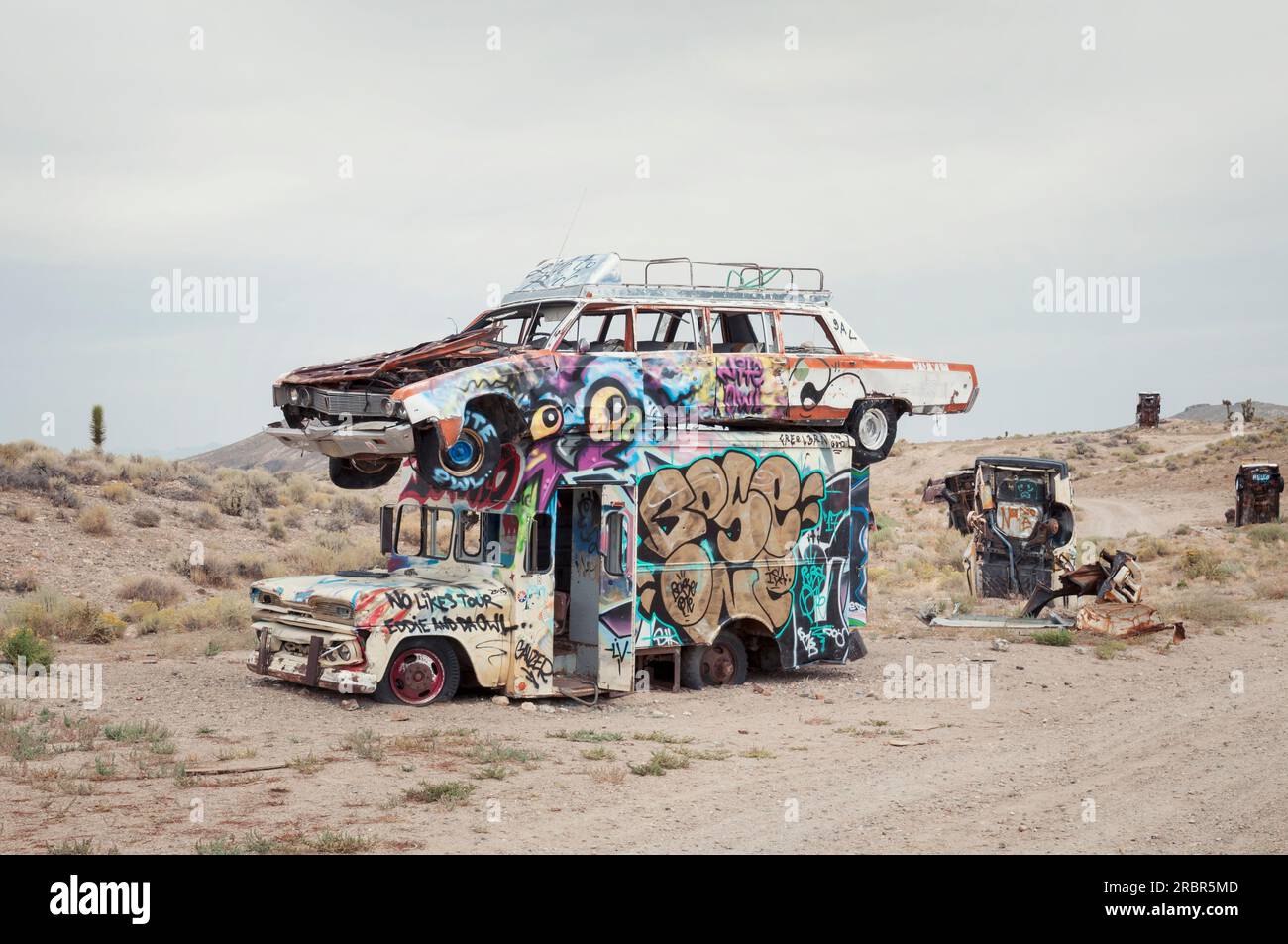 08-14-2017 Goldfield, NV, USA. International Car Forest of the Last Church. Stockfoto