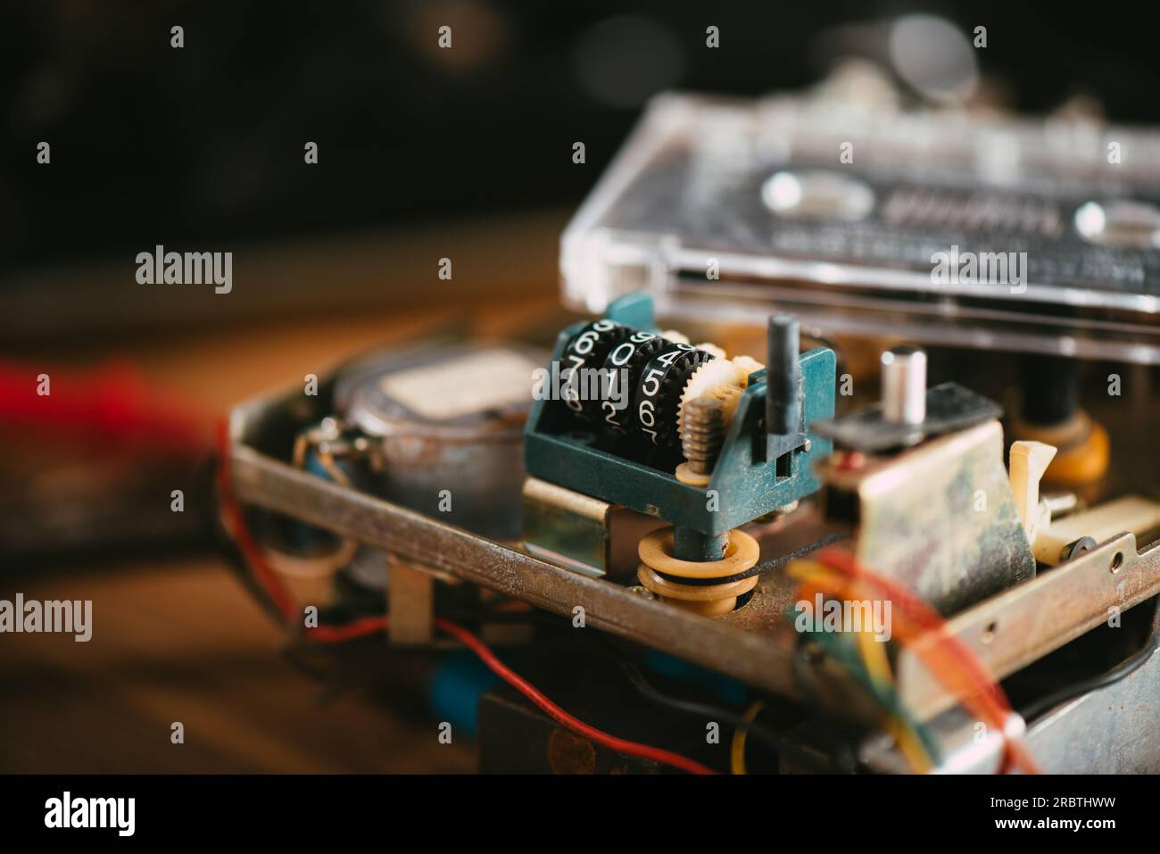 Schließen Sie den Zähler des Kassettenspielers. Reparaturkonzept für Kassettenspieler. Stockfoto