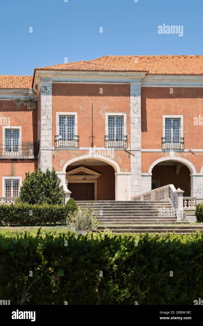 Palast der Grafen von Calheta in Belém, Lissabon, Portugal. Der Calheta-Palast gehört zum Tropical Agricultural Garden-Museum. Stockfoto