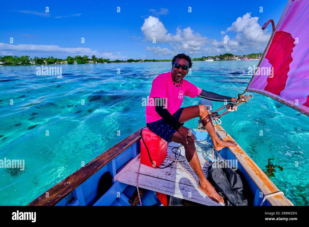 Mauritius, Grand Port District, Old Grand Port, Grand Port Bay, Segeltörn mit Lokal Adventure Moris Stockfoto