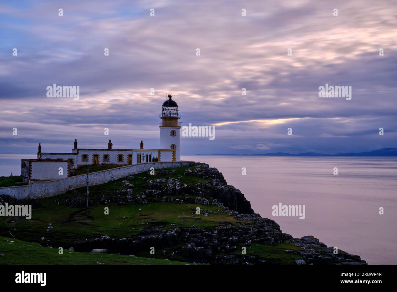 Großbritannien, Schottland, Isle of Skye, Halbinsel und Leuchtturm Neist Point Stockfoto