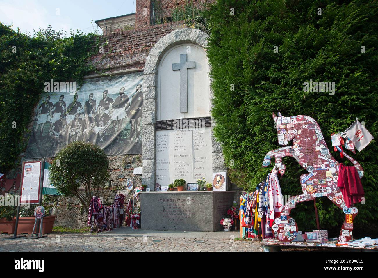 Unfall der Turiner Fußballmannschaft 1949, Basilica di Superga, Turin, Piemont, Italien, Europa Stockfoto