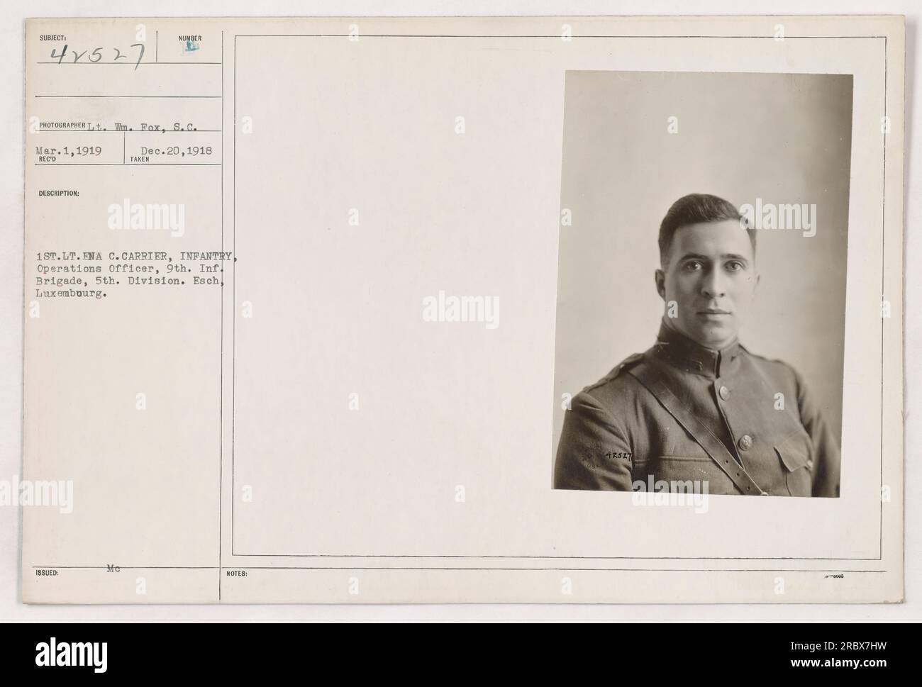 1. LT. Ena C. Carrier, ein Infanterieoffizier und Einsatzoffizier der 9. Infanteriebrigade, 5. Division, in Esch, Luxemburg. Dieses Foto wurde zwischen dem 20. Dezember 1918 und dem 1. März 1919 vom Fotografen T. WHN aufgenommen. Fuchs. Stockfoto