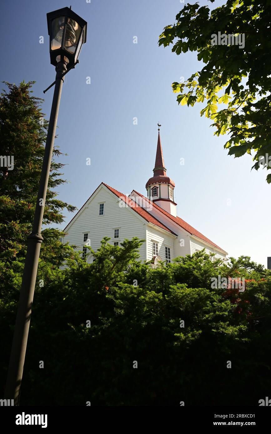 Eid-Kirche in Nordfjordeid, Westnorwegen. Stockfoto