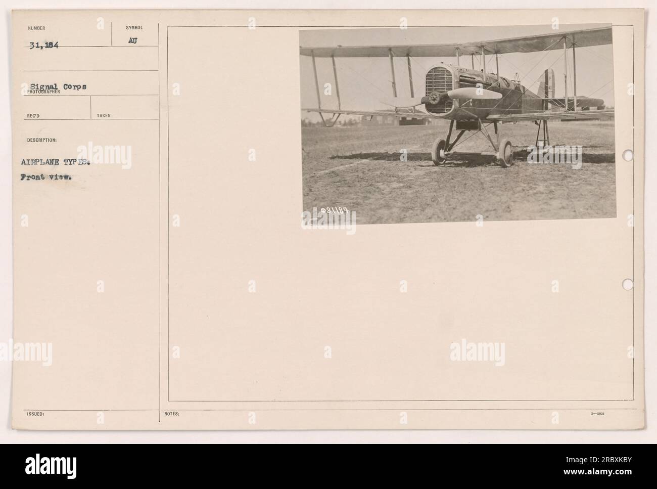 'Foto von amerikanischen Militärflugzeugtypen im Ersten Weltkrieg. Dieses Bild zeigt eine Frontansicht verschiedener Flugzeugmodelle. Bereitgestellt vom Signalkorps, Nummer 31.184. Ausgestellt von ATT mit zusätzlichen Hinweisen zu Bildnummer 31.189." Stockfoto