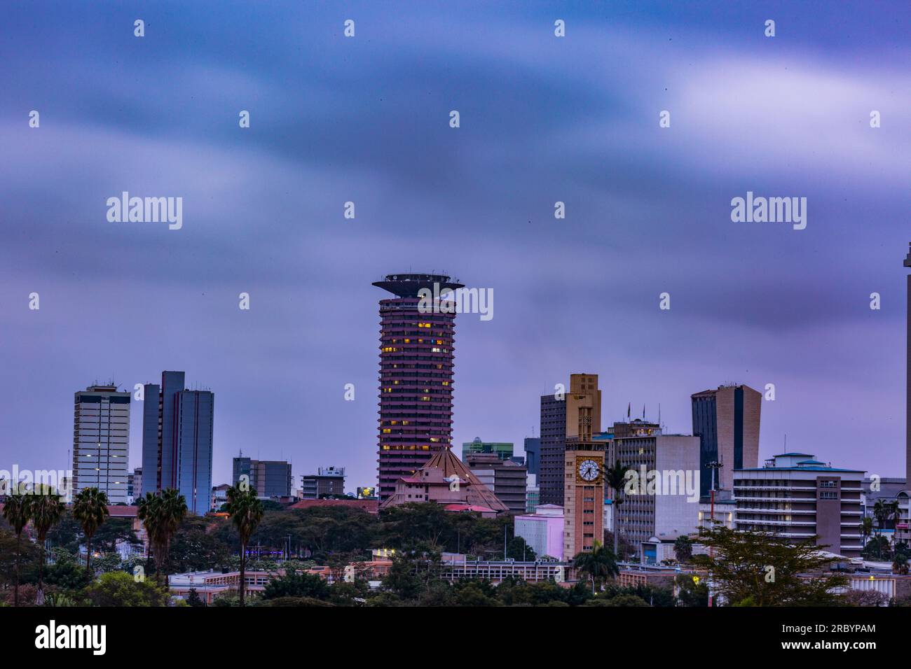 Stadtlandschaften Skyline Wolkenkratzer Nairobi City Kenias Hauptstadt Ostafrika Nairobi ist die Hauptstadt der Republik Kenia und eine der Hauptstädte Stockfoto