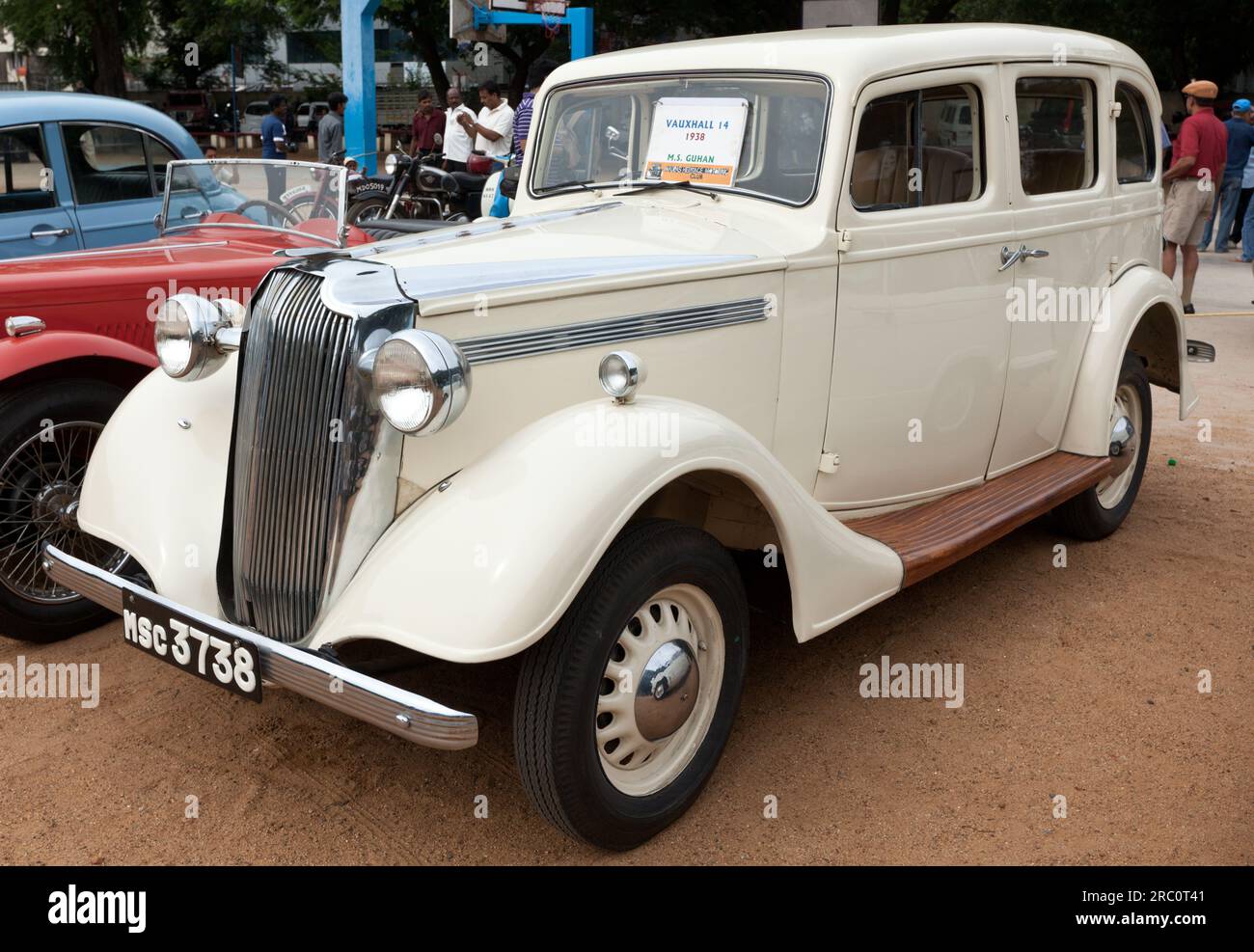 CHENNAI - INDIEN - 24. JULI 2011: Vauxhall 14 1938 (Retro-Oldtimer) Stockfoto