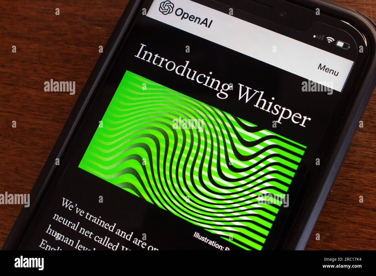 Website „Introducing Whisper“ von OpenAI auf einem iPhone. Whisper ist ein automatisches Spracherkennungssystem (ASR) von OpenAI Stockfoto