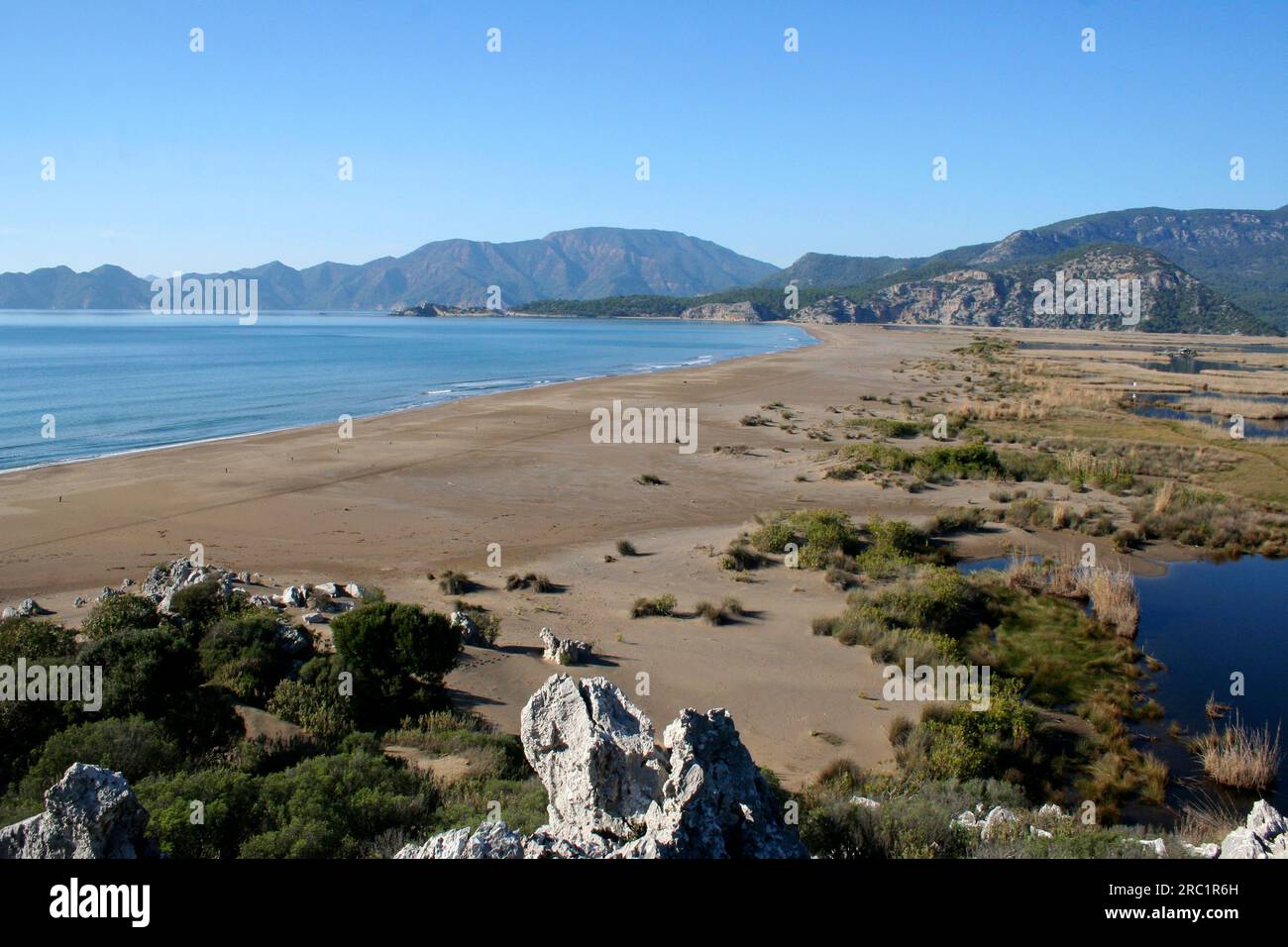 Strand von Iztuzu bei Dalyan, wichtiger Eierlageplatz der Karettschildkröte (Caretta caretta), Türkei Stockfoto