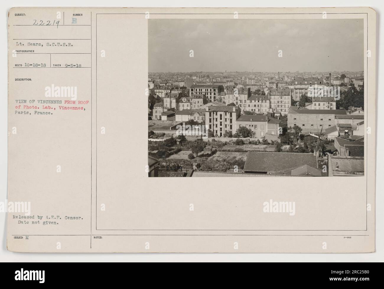 Bild mit Blick auf Vincennes vom Dach des Photo Lab in Paris, Frankreich. Aufgenommen am 5. September 1918 von LT. Sears von der S.C.U.S.R. Kein bestimmtes Veröffentlichungsdatum angegeben. Veröffentlicht von A.E.F. Censor. Zu Dokumentationszwecken während des Ersten Weltkriegs Stockfoto