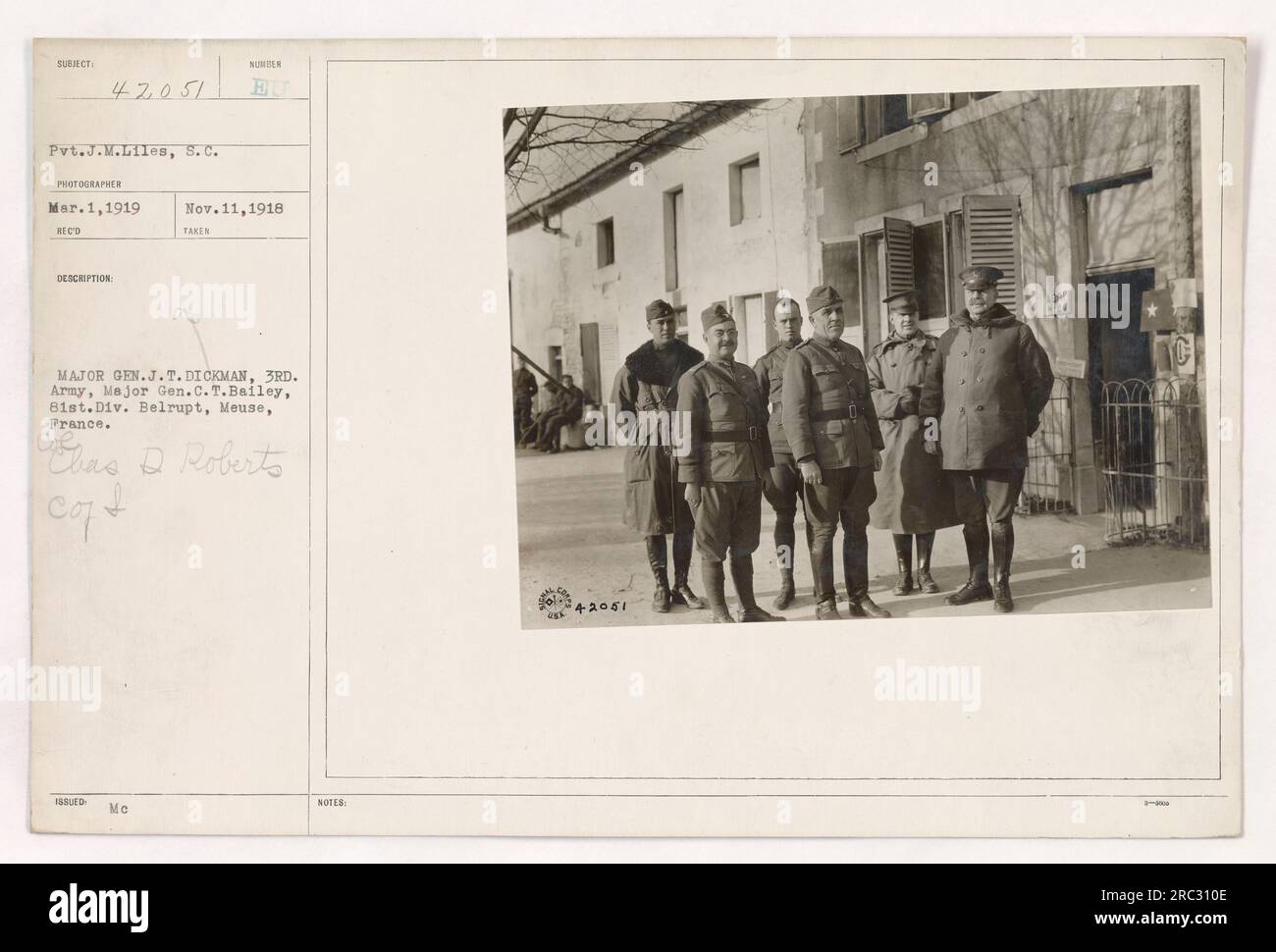 Pvt. J.M. Liles vom Signalkorps hat dieses Foto am 1. März 1919 gemacht. Es zeigt Major General J.T. Dickman und Major General CT Bailey von der 3. Armee und der 81. Division. Der abgebildete Standort ist Belrupt, Maas in Frankreich. Auf dem Foto sind die Notizen „NURDER VED MC 11. November 1918“ zu sehen. Stockfoto