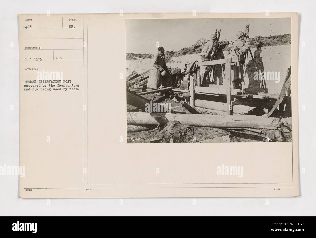 Deutscher Beobachtungsposten, 1919 von der französischen Armee gefangen genommen und jetzt für ihren Gebrauch umgewidmet. Foto aufgenommen 1919. Das Bild zeigt die Struktur, die von französischen Soldaten verwendet wird. Fotonummer: 111-SC-1423." Stockfoto