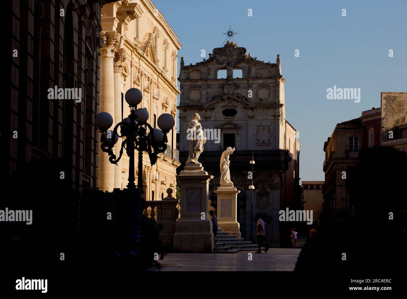 Siracusa, Ortigia, Sizilien, Italiens Domplatz und Kathedrale Stockfoto