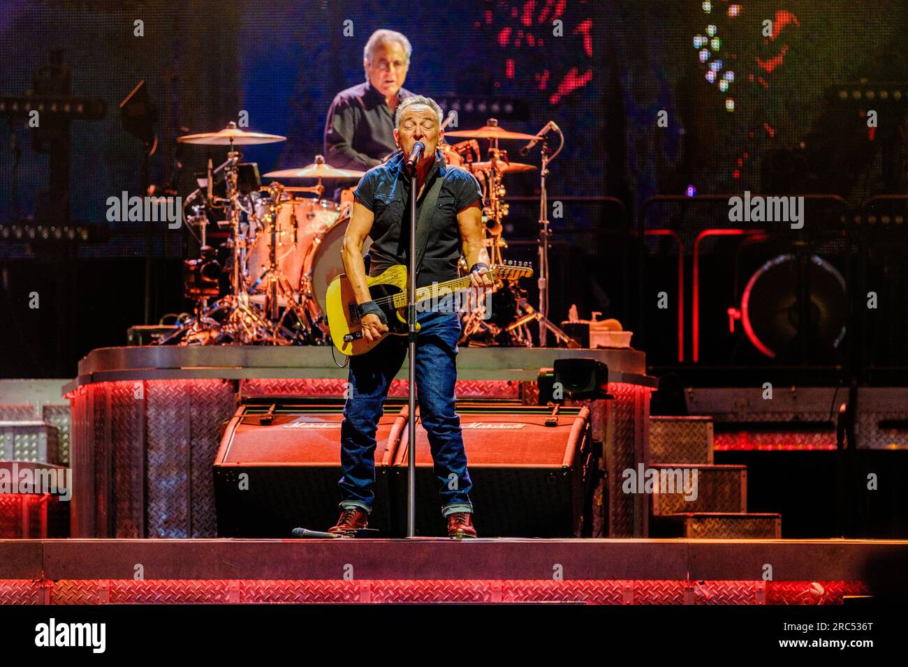 Kopenhagen, Dänemark. 11. Juli 2023. Der amerikanische Sänger, Songwriter und Musiker Bruce Springsteen führt im Park in Kopenhagen ein Live-Konzert mit der E Street Band auf. Kredit: Gonzales Photo/Alamy Live News Stockfoto