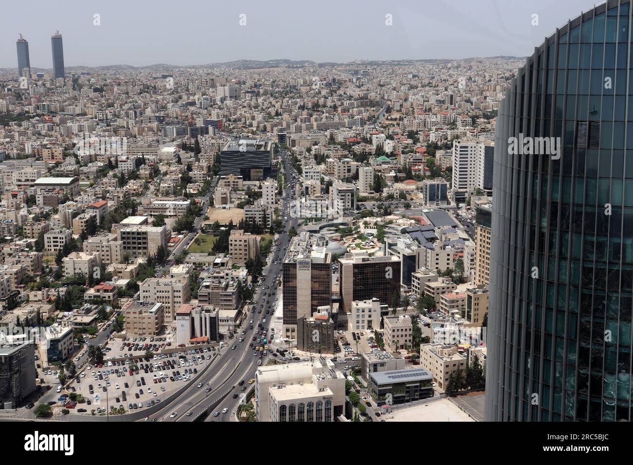Amman, Jordanien : Amman-Türme, -Gebäude und -Straßen in der Hauptstadt (wunderschöne arabische muslimische Stadt) Stockfoto