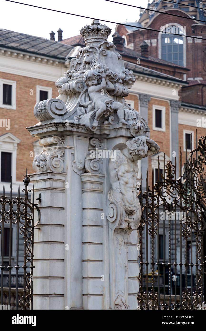 Turin, Italien - 27. März 2022: Der Museumskomplex der königlichen Museen von Turin ist eine Ode an italienische Kunst, Kultur und Geschichte von der Römerzeit bis zur Ära Stockfoto