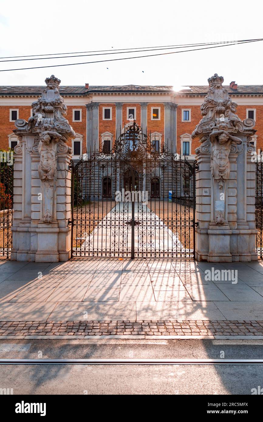 Turin, Italien - 27. März 2022: Der Museumskomplex der königlichen Museen von Turin ist eine Ode an italienische Kunst, Kultur und Geschichte von der Römerzeit bis zur Ära Stockfoto