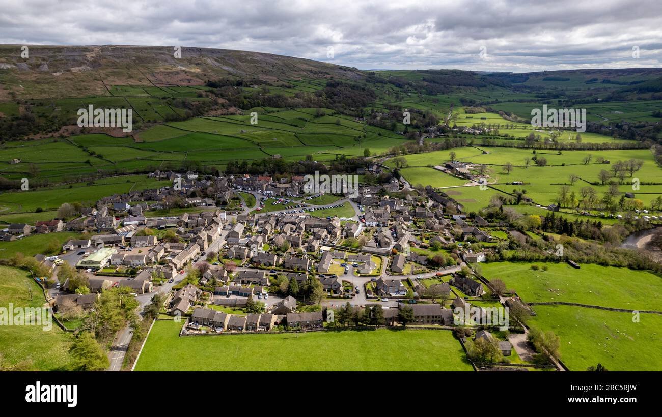 Einzigartige Aufnahmen aus der Luft, aufgenommen mit der Drohne über der Stadt Stockfoto