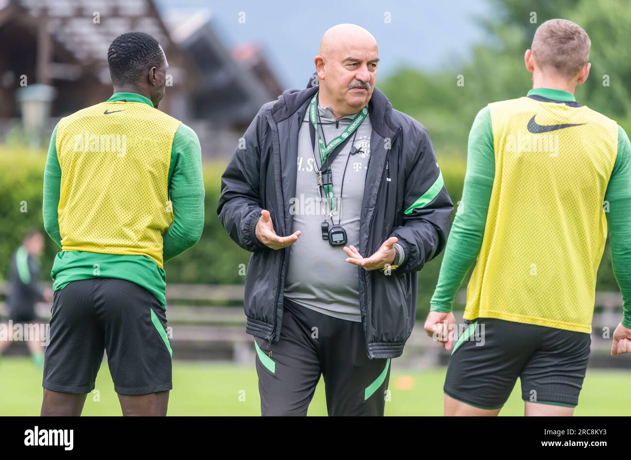 Bramberg am Wildkogel, Österreich – 3. Juli 2023. Ferencvaros trainiert Stanislav Cherchesov vor dem internationalen Clubfreund Ferencvaros gegen Bo Stockfoto