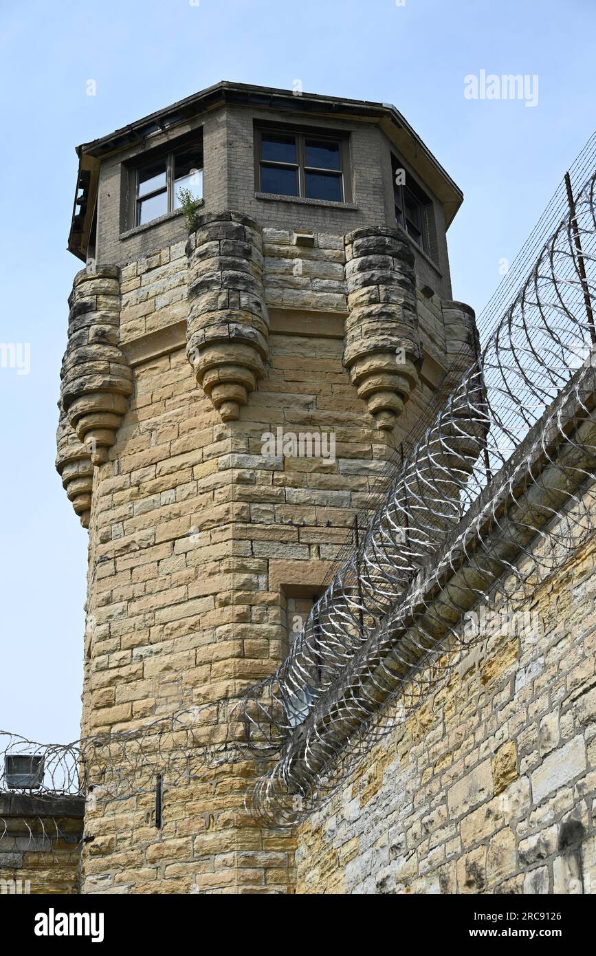 Einer der Eckwachtürme des Old Joliet Prison, das 1858 eröffnet und 2002 geschlossen wurde und im Film Blues Brothers zu sehen war. Stockfoto