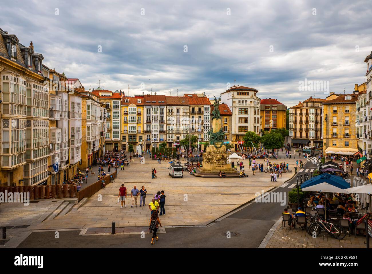 Plaza de la Virgen Blanca, Vitoria-Gasteiz, Baskenland, Spanien. Stockfoto